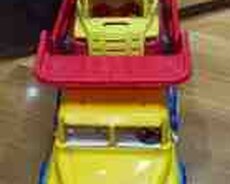 Oyuncaq maşınları