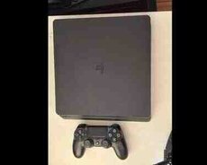 Sony PlayStation 4