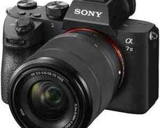 Sony a7 III Mirrorless Camera with 28-70mm f, 3.5-5.6 Lens