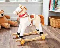 Təkərli yellənən at