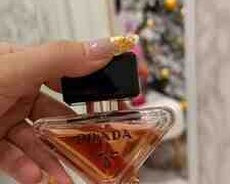 Prada paradoxe intense ətri