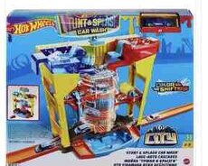 Hot Wheels oyuncaq dəsti