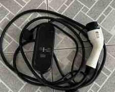 Mercedes şarj aparatı