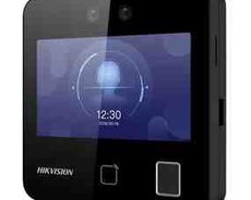 Girişə biometrik nazaret terminalı Hikvision DS-K