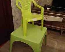 Uşaq masası və oturacağı