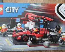 Lego Formula Ferrari dəsti