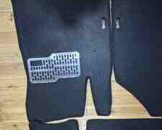 Changan A05 ayaqaltıları