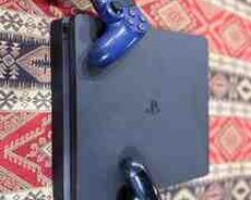 Sony PlayStation 4 Slim