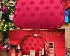 Estee Lauder nabor 2025