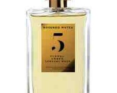 Rosendo Mateu No. 5 Floral Amber Sensual Musk ətri