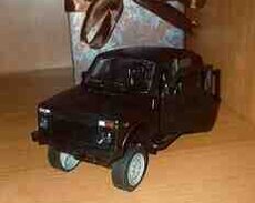 Oyuncaq avtomobil Lada (VAZ) Niva
