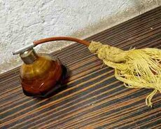 Это винтажный флакон-атомайзер для духов