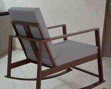 Yellənən kreslo tipli şezlonq