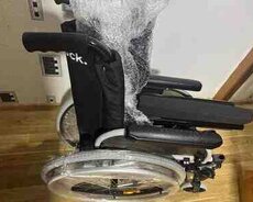 Uşaq əlil arabası