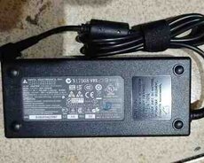 Noutbuk Acer adapteri