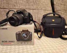 Fotoaparat Canon 2000D