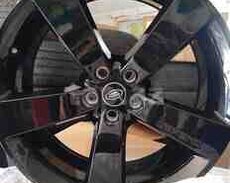 Land Rover Defender diskləri R22