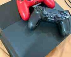 Sony PlayStation 4