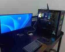 Universal masaüstü kompüter