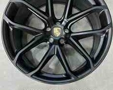 Porsche Macan R21 diskləri