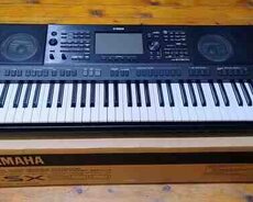 Sintezator Yamaha SX 900