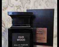 Oud wood ətri