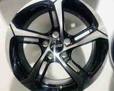 Volkswagen Polo,Toyota Prius diskləri R15