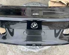 BMW F30 baqajı