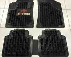 Toyota rezin ayaqaltıları