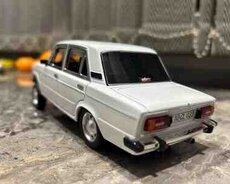 Oyuncaq vaz 2106