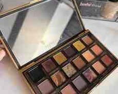 Göz kölgəsi paleti Huda beauty