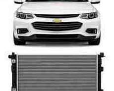 Chevrolet Malibu 16-18 su radiatoru