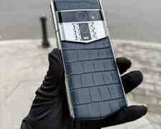 Exclusive Vertu Agent Q Blue Alligator 2025