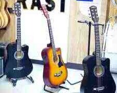 Akustik gitara ekvalazerli