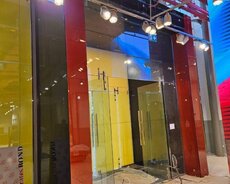 Ticarət obyektləri üçün hazır şüşə vitrin sistemi - Tam şüşə giriş