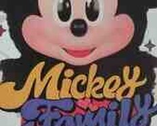 Disney Mickey Family  Cute Together Keychain fiquru