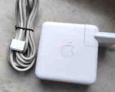 Apple MacBook adapteri