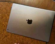 Apple iPad 9.7 (2018)