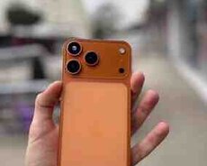 Apple iPhone 17 Pro Cosmic Orange korpusu