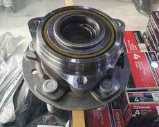 Jeep Wrangler ön təkər topu