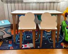 Uşaq masa və oturacaqları