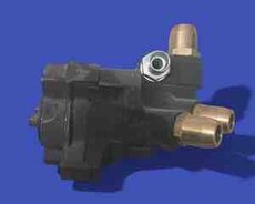 Yanacaq ön təchizat nasosu