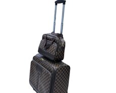 Dəbin və funksionallığın mükəmməl vəhdətini təqdim edən bu dəsti