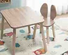 Uşaq masa və oturacaq dəsti