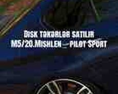 M5 pilot təkərləri