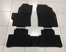 Toyota Corolla Cross ayaqaltı rezini