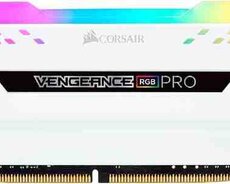 DDR4 Corsair Vengeance RGB Pro 32GB (2x16GB)