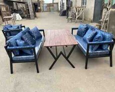 Divan və masa dəsti