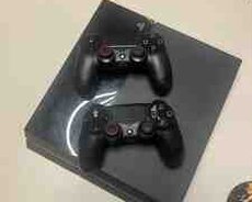 PlayStation 4 500 GB
