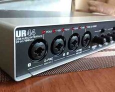 Звуковая карта Steinberg UR44